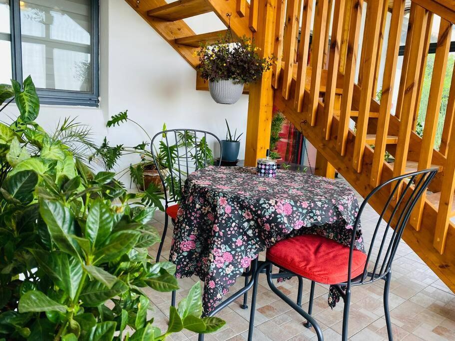 קומותיים ברמה Apartamento Sha'al Exterior foto
