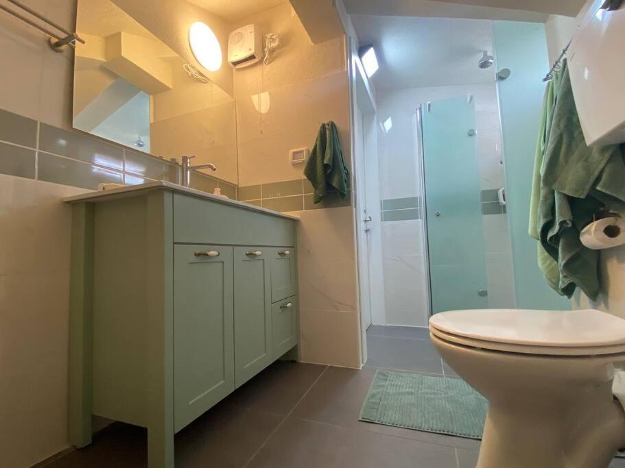 קומותיים ברמה Apartamento Sha'al Exterior foto