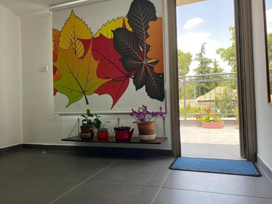 קומותיים ברמה Apartamento Sha'al Exterior foto